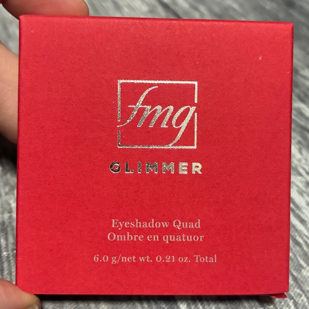 NIB AVON FMG Glimmer Eyeshadow Quad - Mistress NIB